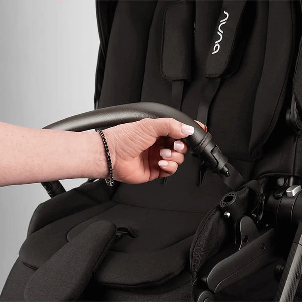 Nuna Swiv Pushchair With Adapter & Travel Bag & Rain Cover & Cup Holder
